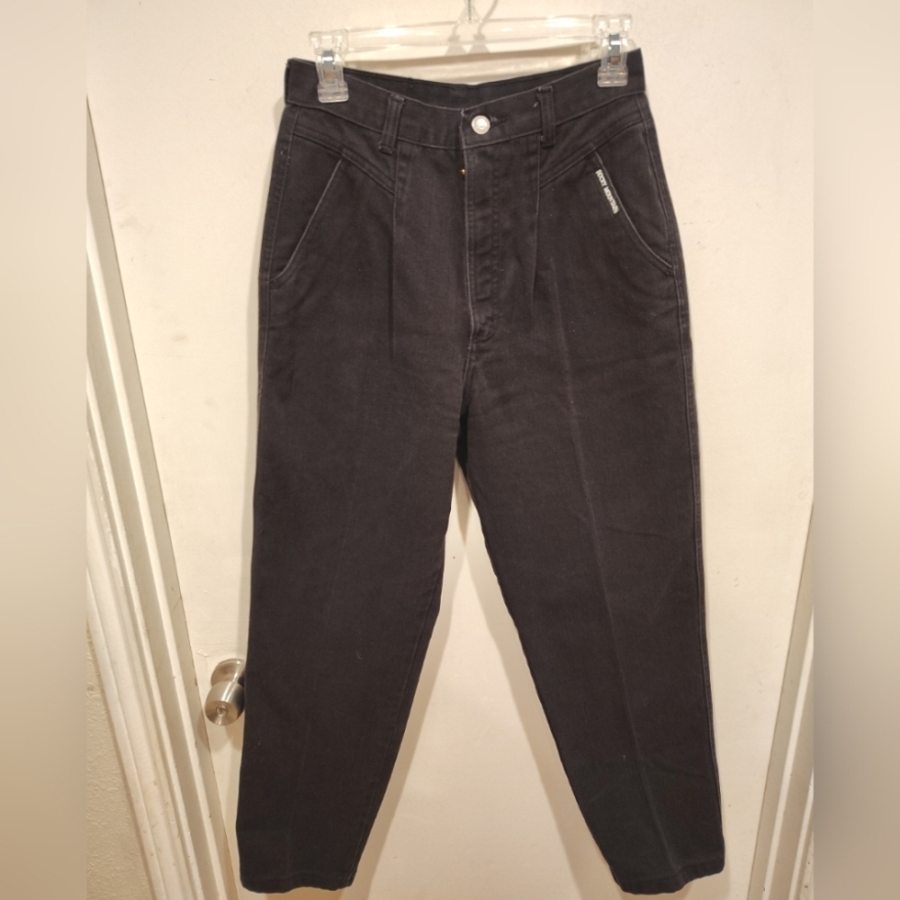 Rocky Mountain Clothing Co. Women's Black High Rise Mom Jeans 7/8 Vintage Denim